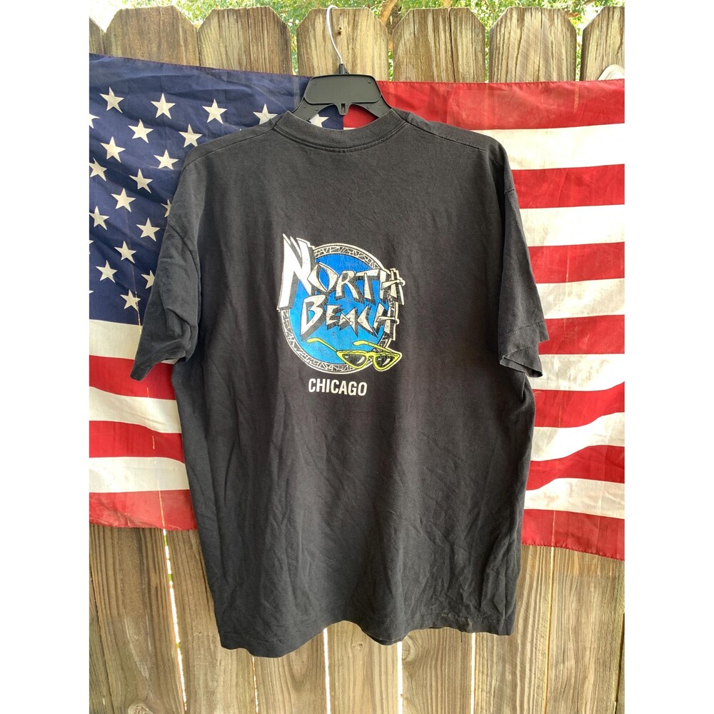 North Beach Chicago 1990s vintage black and white tee  MVP Volleyball size XL